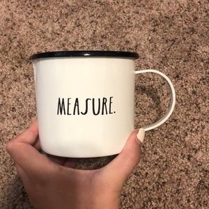 rae dunn measuring cup